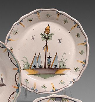 NEVERS Beautiful earthenware plate with contoured edge, with polychrome decoration...