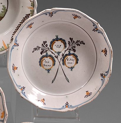 NEVERS Earthenware plate with contoured border, polychrome decoration with three...