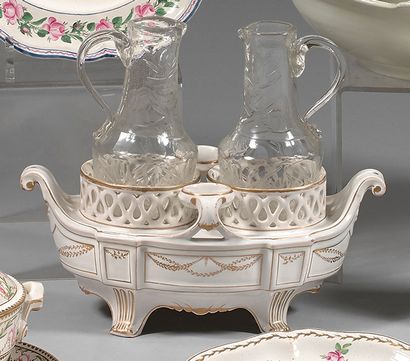 18th century Saint-Clement fine earthenware...