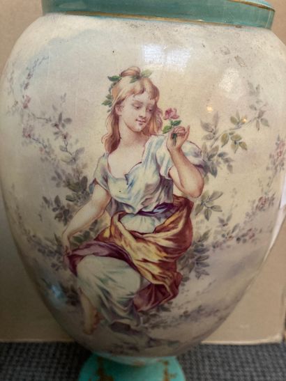 BORDEAUX - Albert Léon LEBARQUE (1853-1939) A pair of porcelain vases on pedestal...