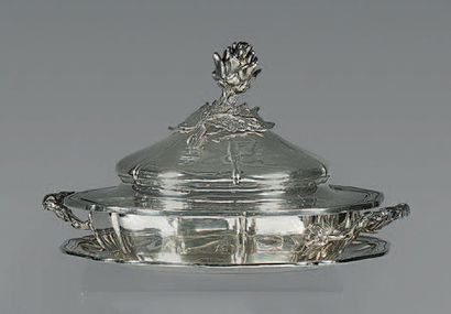 null Silver vegetable dish, its lining, cover and display stand, mostly by Odiot,...