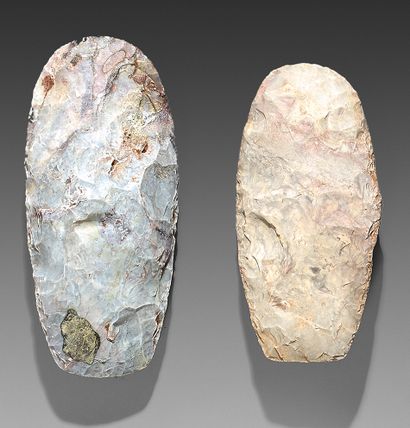  Lot including an oval bifacial piece and a cut axe. Blue-grey jasper. Mali, Neolithic....