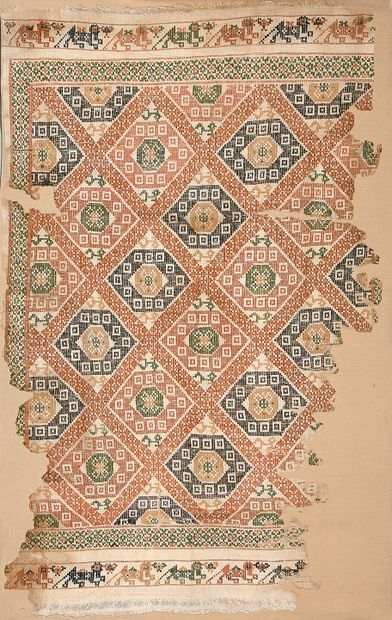 Animal-bordered shawl, Egypt, probably 7th-10th...