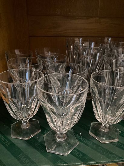 null Partie de service de verres en cristal d'après le modèle Talleyrand de Baccarat...