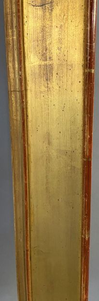 null Cadre en bois mouluré et doré dit "profil à pente"

circa 1830

55 x 85,5 x...