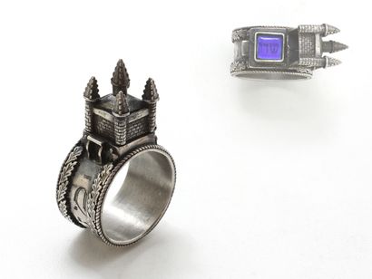 null Silver ring 800 thousandth, of Jewish marriage, composed of a broad ring carrying...