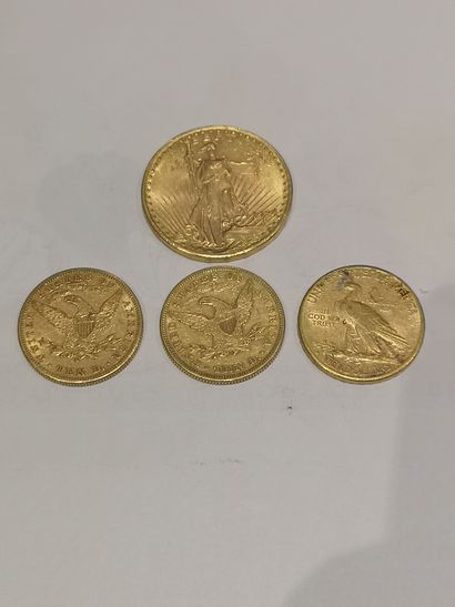null 
Lot 28

Lot de 4 pièces comprenant :

3 pièces de 10 Dollars or datées 1880-1886-1910

1...