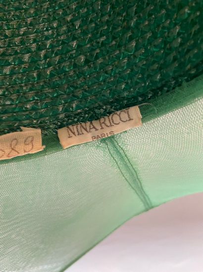 null NINA RICI

Lot de deux capelines en paille et toile résille nylon, l un vert...