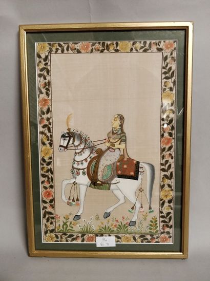 null Set of 2 frames

 Chinese painting style 

(53 x 33 cm)

Indian miniature on...