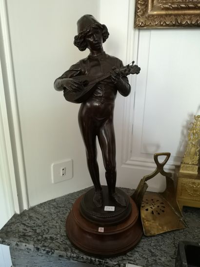 null Dubois. Troubadour. Bronze with brown patina dated 1866. Barbedienne founder....