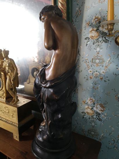 null after Moreau, sculpture in patinated plaster. The Modesty. Ht : 70 cm. inscribed...