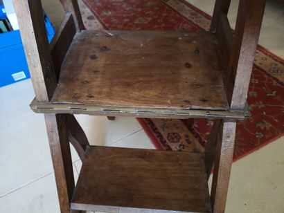 null Escabeau de bibliothèque escamotable formant chaise. Haut. totale : 95 cm (inv...