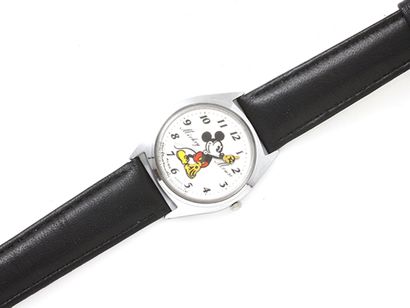 null 
Lot de 2 montres comprenant :

Montre bracelet d'enfant en métal argenté, cadran...