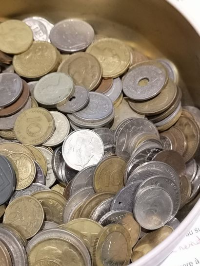 null Lot of coins and tokens, France and abroad. Various states