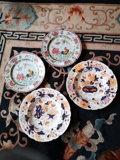 null Japan. Two porcelain plates with imari decoration. Two plates in China with...