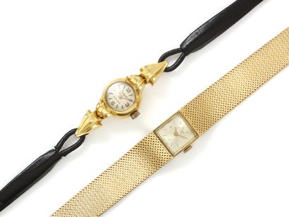 null Lot in gold 750 thousandth, composed of 2 watches bracelet of lady, mechanical...