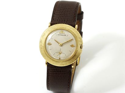null 
LECOULTRE
 
Bracelet watch of man out of gold 585 thousandths, of round form,...