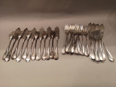 null Eighteen pieces of silver fishware. By Caron, Paris, 20th century. Single-flat...