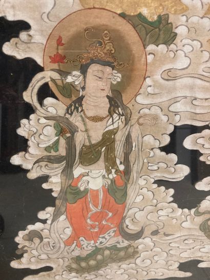 JAPON - Époque EDO (1603-1868) Couleurs et encre sur papier en hauteur de Kannon,...