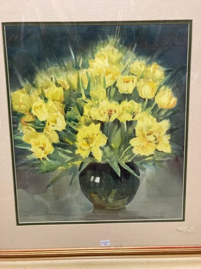 Ecole Chinoise - XXe siècle The bouquet of flowers
Watercolour on paper.
Signed lower...