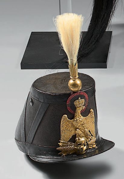 null Shako of officer of the 32nd regiment of line infantry, entirely in black leather,...