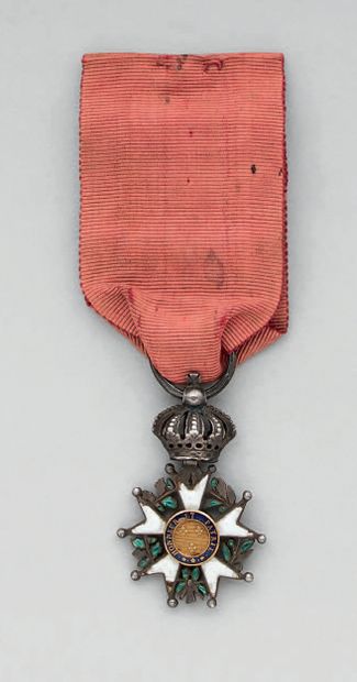 null Croix de chevalier de l'ordre de la Légion d'honneur du 4e type, modifié à la...