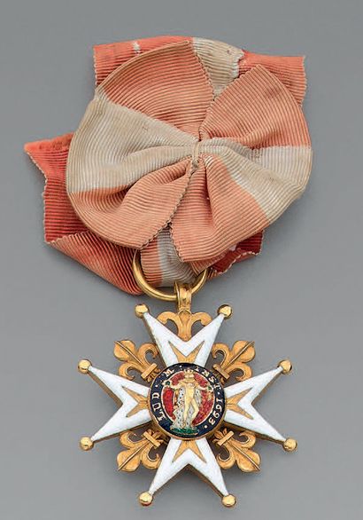 null Croix de chevalier de l'ordre de Saint-Louis en or, émaillée ; centres bombés...