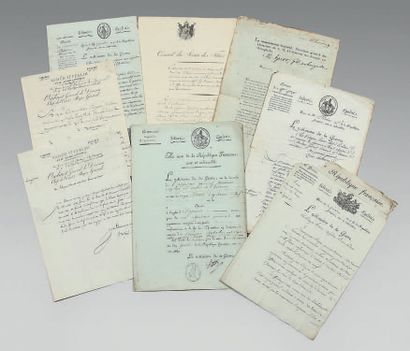 Général Hervo cinq lettres de nomination et deux documents sur sa dotation en Westphalie :...