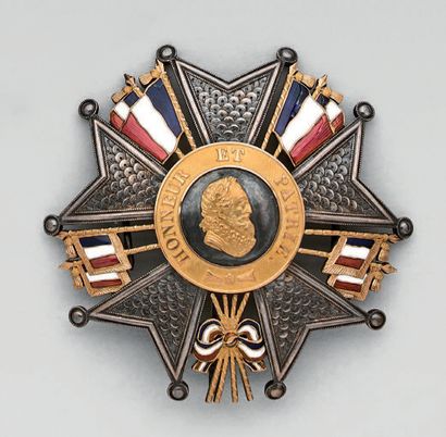 null A silver and gold plaque of grand officer of the order of the Legion of Honor,...