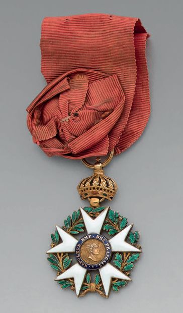 null Croix d'officier de l'ordre de la Légion d'honneur en or, émaillée, 1er type...