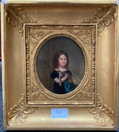null Ecole française vers 1850. Portrait de Théodosie de Fougères tenant une poupée....