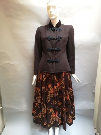 null YVES SAINT LAURENT Rive Gauche. Veste cintrée en drap de laine chocolat, petit...