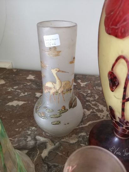 null LE VERRE Français et divers. 6 vases décor divers (H : 37 à 15 cm)