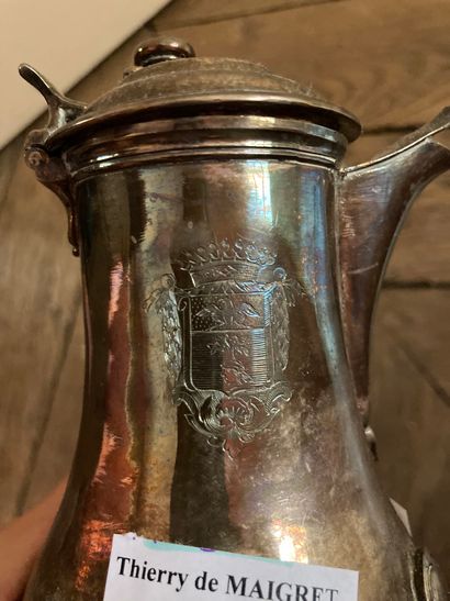 null 
Silver jug with bone side handle




18th century



Net weight : 341 g.




Lot...