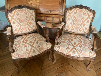 Pair of armchairs with flat backs, geometrical...