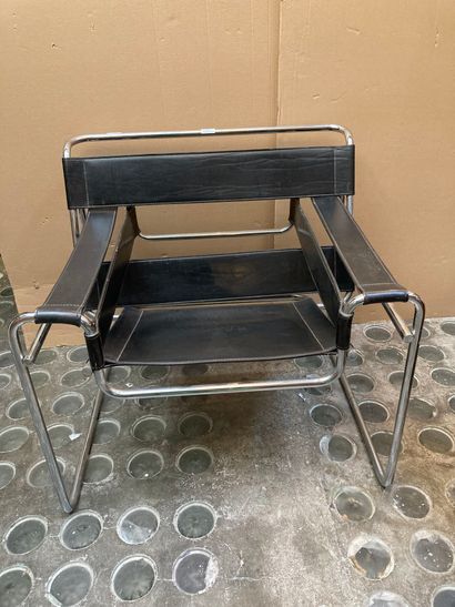 null Marcel BREUER (1902 - 1981) designer, after

Pair of armchairs "Wassily 

Chromed...