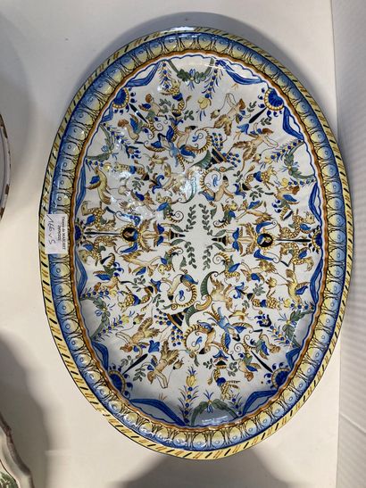 null Earthenware. Ancient and modern work including Delft:

Oval dish decorated with...