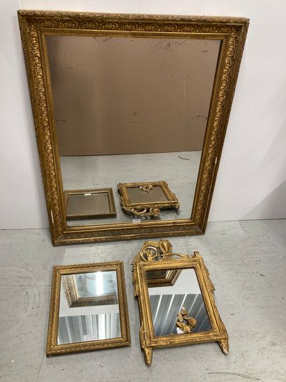  3 miroirs moderne et ancien : dimensions totales. Grand : 95 x 74 cm (éclats) 
A...