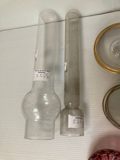 null Lot of glass or cut crystal wicks, about thirty

2 kerosene lamp tubes are attached

Lot...