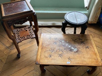  Lot including a coffee table in the Viardot style (H : 30 - W : 78 - D : 52 cm),...