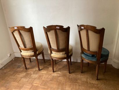 null 3 cabriolets chairs

Louis XVI period

Average dimensions H : 86 - W : 41 -...