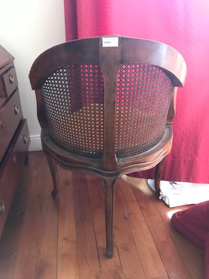 null Caned desk armchair 

Louis XV style

(wear and tear, small missing parts)

H...