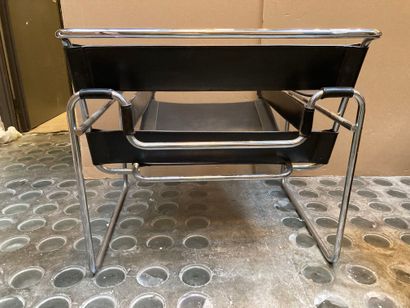 null Marcel BREUER (1902 - 1981) designer, after

Pair of armchairs "Wassily 

Chromed...