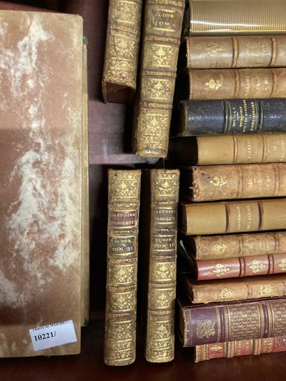 null 
Lot de livres de La Pléïade et de livres reliés dont Histoire de l'Anglete...