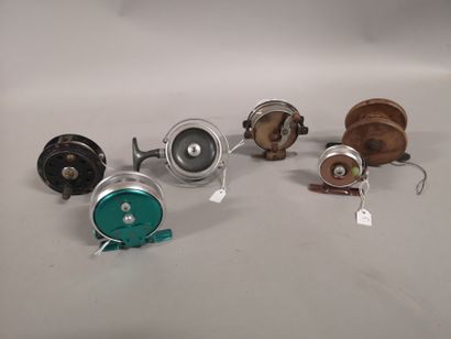 null Set of 6 antique fishing reels including : Cador metal chrome and brass, Peerless...