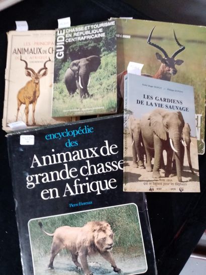- Pierre FIORENZA. Encyclopédie des animaux...
