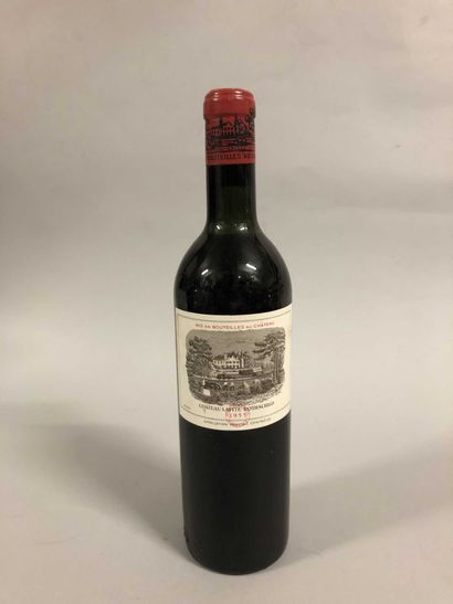 null 1 bouteille Château LAFITE-ROTHSCHILD, 1° cru Pauillac 1955 (1 etlt, TLB)