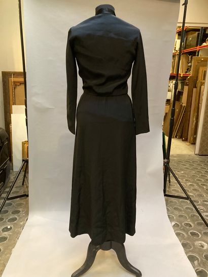 null YVES SAINT LAURENT Paris - Nø 22610 - Black silk long dress, small satin high...