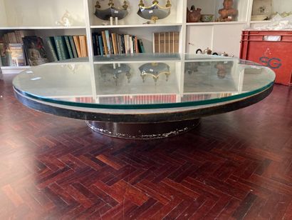 null Circular coffee table in painted wood with geometric shapes

Diameter 116 cm...