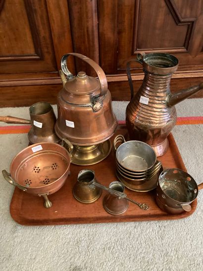 null Lot of copperware including various elements including pourers, part of service,...